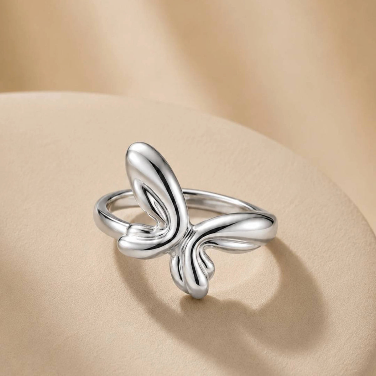 Butterfly ring