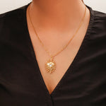 Load image into Gallery viewer, Spike Heart Pendant (White)

