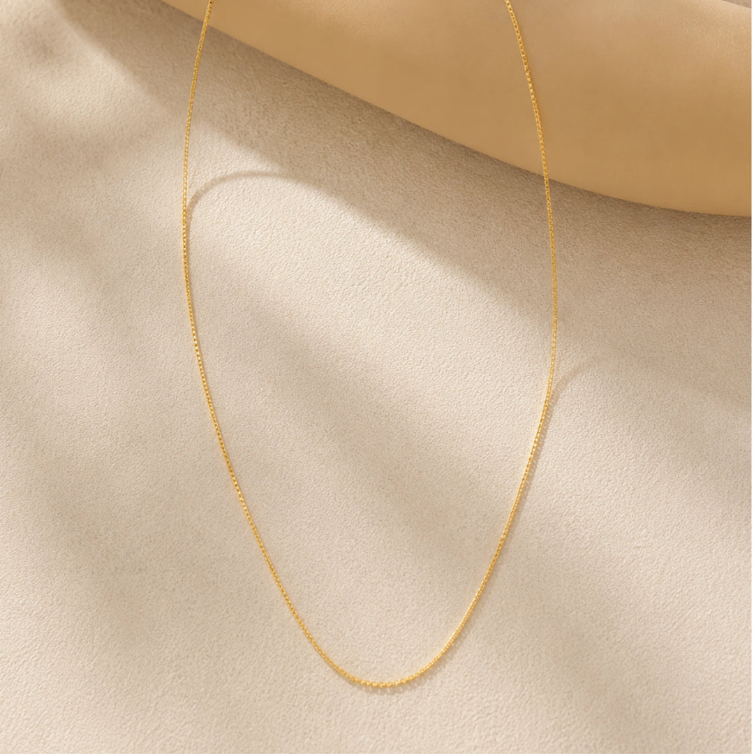 Basic chain necklace