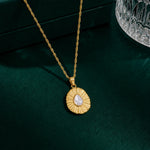 Load image into Gallery viewer, Solara Medallion Necklace
