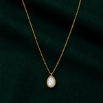 Load image into Gallery viewer, Snow white pendant

