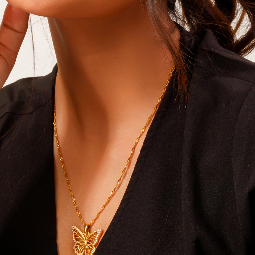 vattract Butterfly Choker