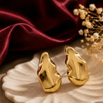 Load image into Gallery viewer, Molten Muse Earing (Gold)

