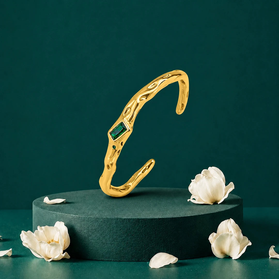 Bracelet_jpg_4f6f740d adcb 49e8 8424 9d95926ba77a
