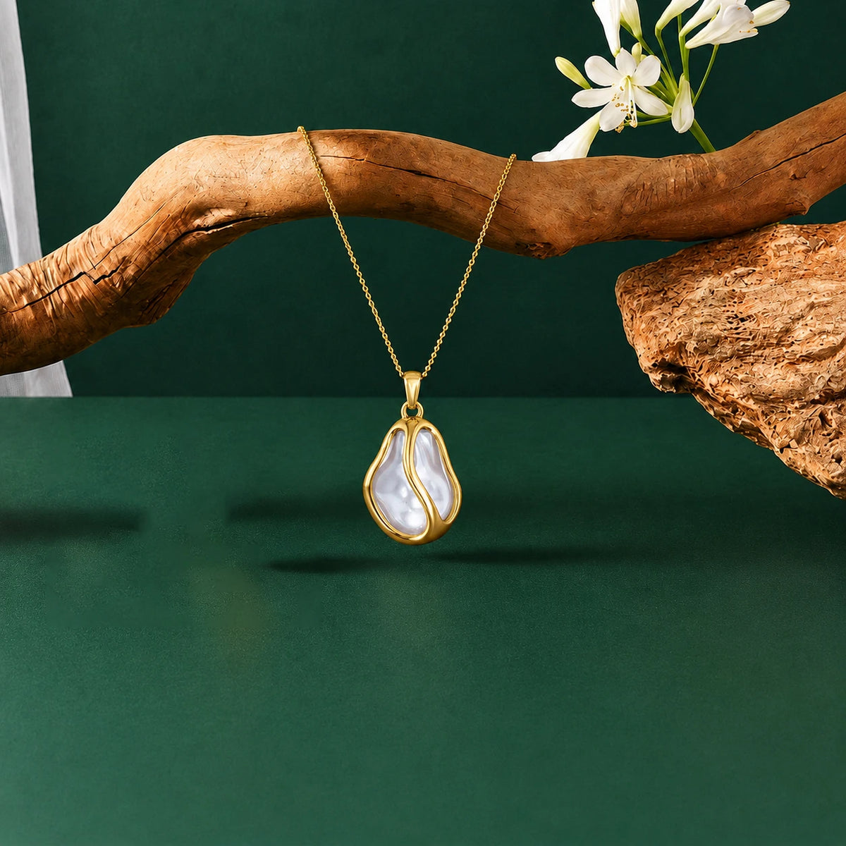 Pendant_jpg_682976ed 252f 4781 977d 5bfe42dc9016